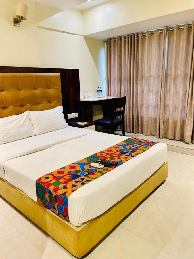 Hotel Embassy Park - Bkc Βομβάη Εξωτερικό φωτογραφία