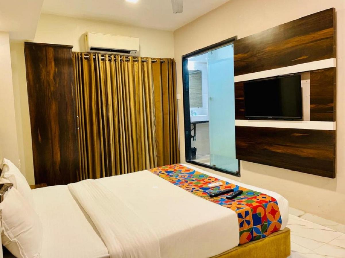 Hotel Embassy Park - Bkc Βομβάη Εξωτερικό φωτογραφία