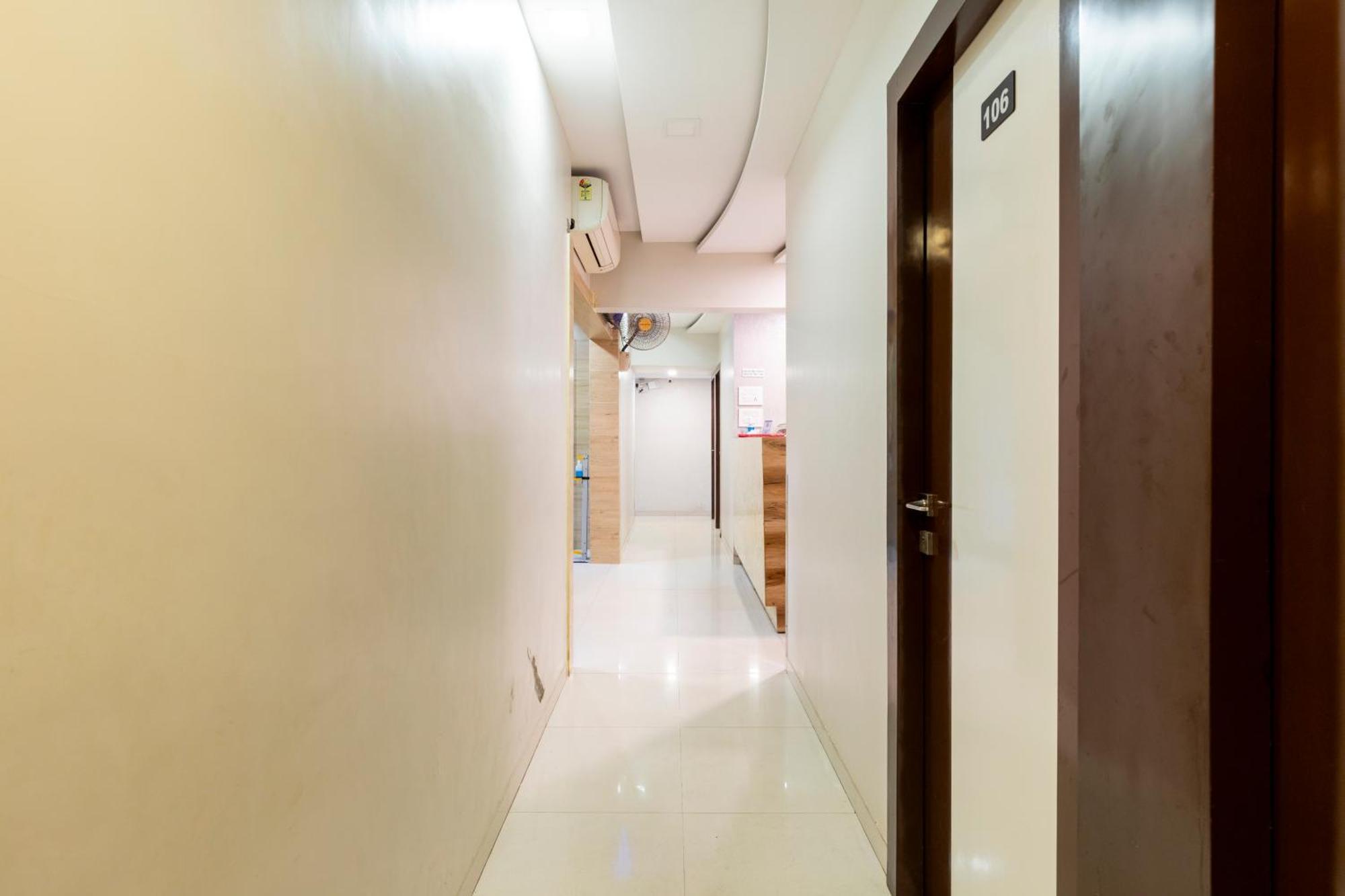 Hotel Embassy Park - Bkc Βομβάη Εξωτερικό φωτογραφία