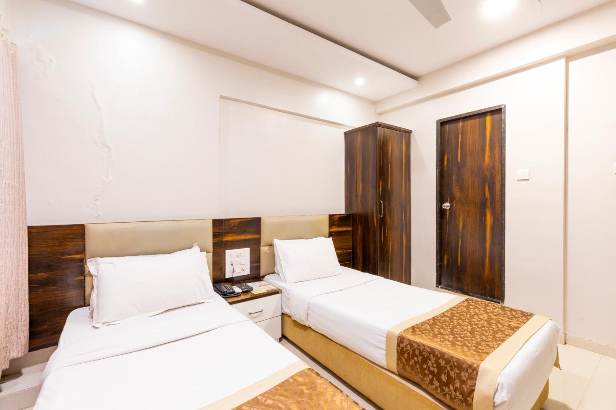 Hotel Embassy Park - Bkc Βομβάη Εξωτερικό φωτογραφία