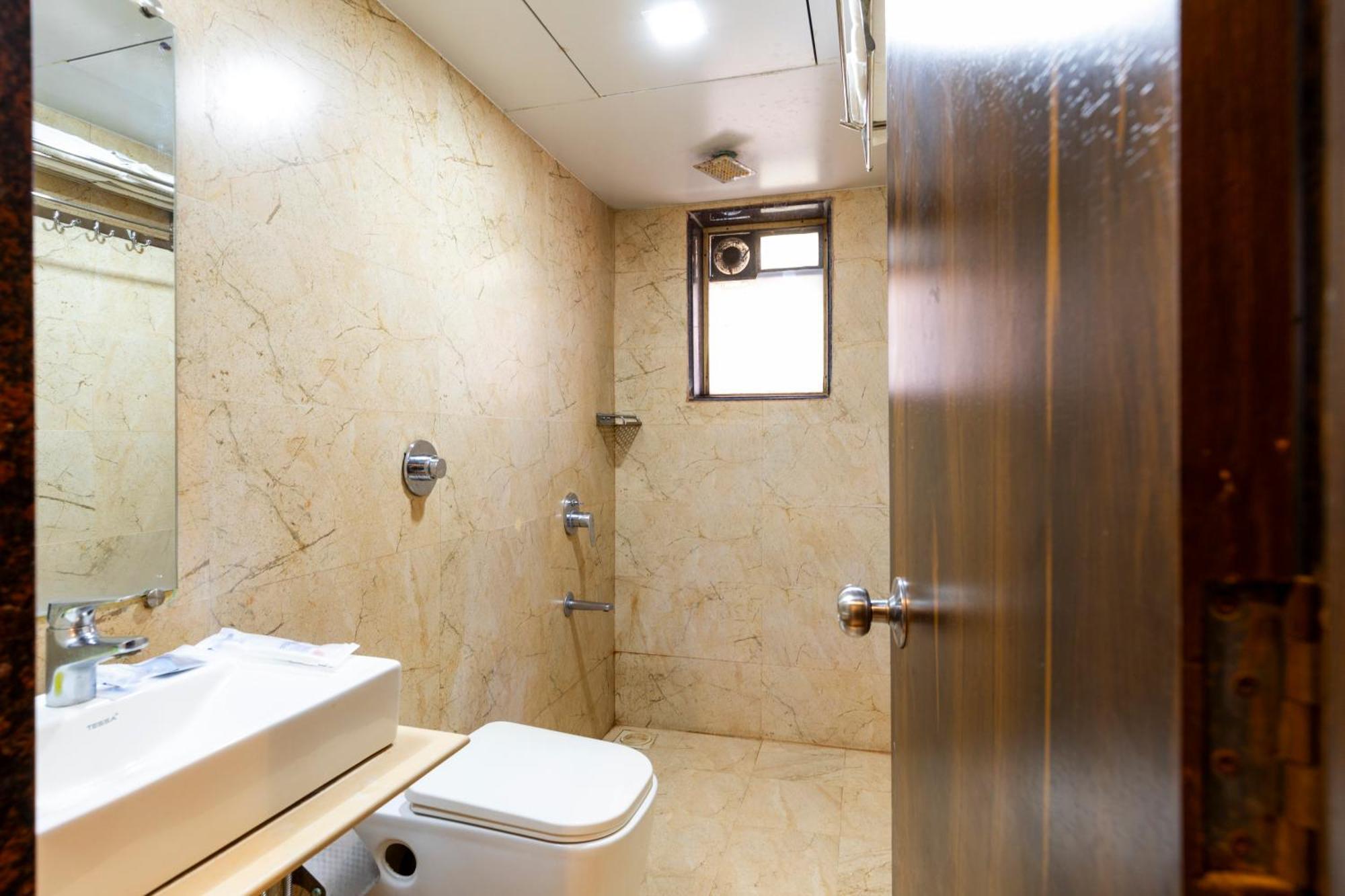 Hotel Embassy Park - Bkc Βομβάη Εξωτερικό φωτογραφία